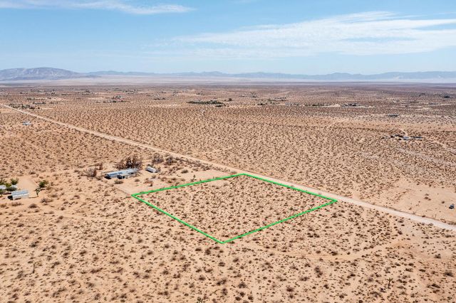 210 Kuna Avenue, Landers, CA 92285