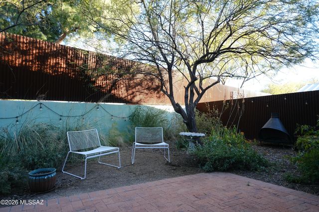 825 S Osborne Avenue, Tucson, AZ 85701