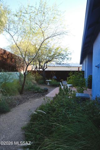 825 S Osborne Avenue, Tucson, AZ 85701