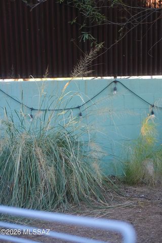 825 S Osborne Avenue, Tucson, AZ 85701