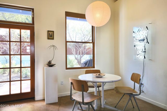 825 S Osborne Avenue, Tucson, AZ 85701