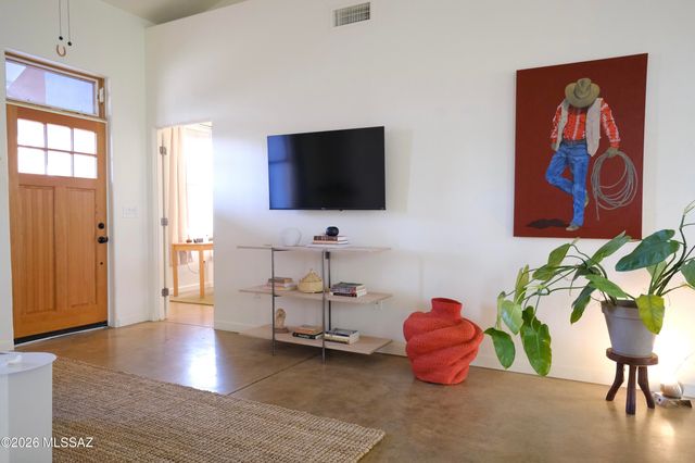 825 S Osborne Avenue, Tucson, AZ 85701