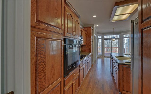 242 Pristine Cove, Hartwell, GA 30643