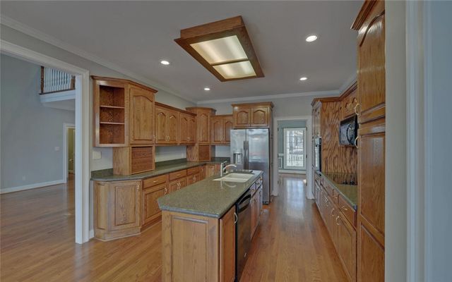 242 Pristine Cove, Hartwell, GA 30643