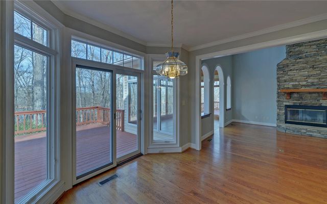 242 Pristine Cove, Hartwell, GA 30643