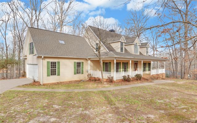 242 Pristine Cove, Hartwell, GA 30643