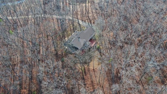 242 Pristine Cove, Hartwell, GA 30643