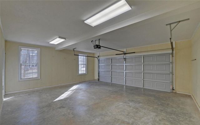 242 Pristine Cove, Hartwell, GA 30643