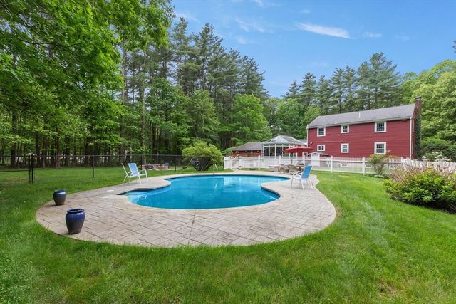 5 Blueberry Lane, Topsfield, MA 01983