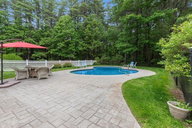 5 Blueberry Lane, Topsfield, MA 01983
