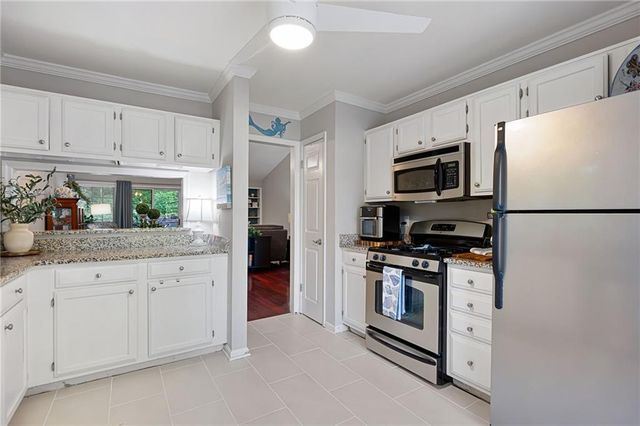 1907 Ivy Glen Drive SE, Smyrna, GA 30082