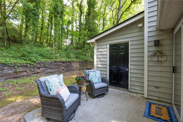 1907 Ivy Glen Drive SE, Smyrna, GA 30082