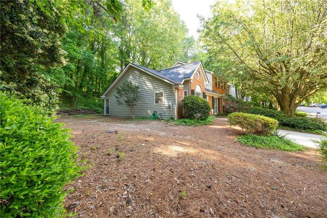 1907 Ivy Glen Drive SE, Smyrna, GA 30082
