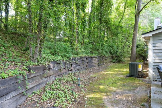 1907 Ivy Glen Drive SE, Smyrna, GA 30082