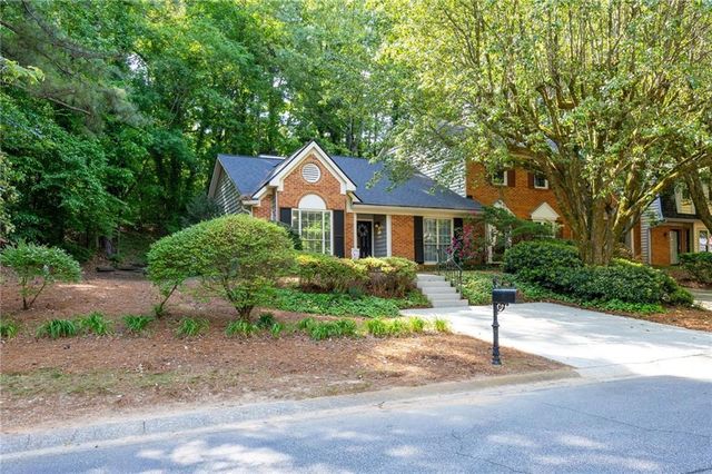 1907 Ivy Glen Drive SE, Smyrna, GA 30082
