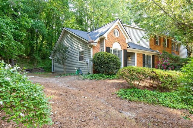 1907 Ivy Glen Drive SE, Smyrna, GA 30082