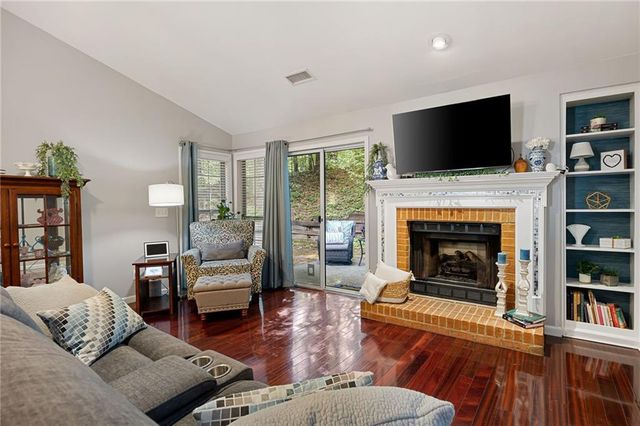 1907 Ivy Glen Drive SE, Smyrna, GA 30082