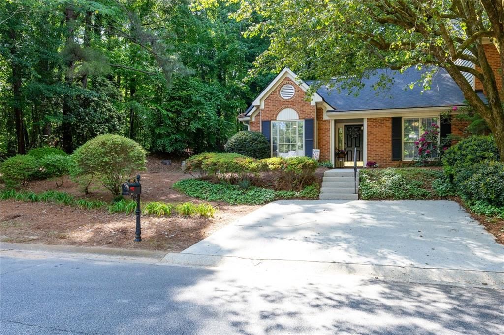 1907 Ivy Glen Drive SE, Smyrna, GA 30082
