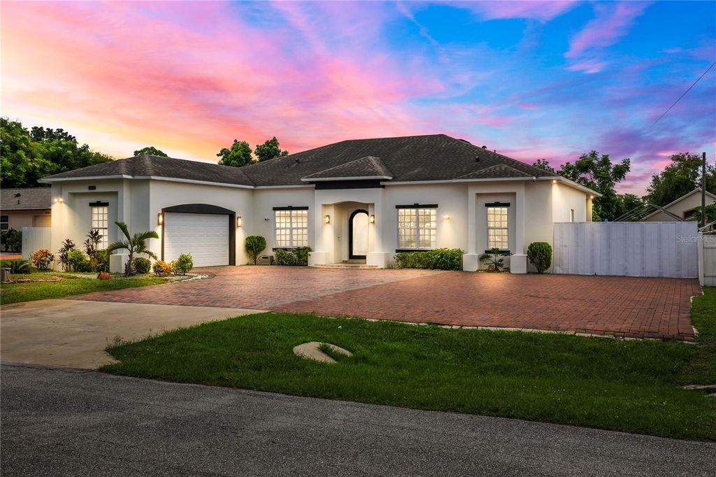 7906 NAPOLEON STREET, Orlando, FL 32825