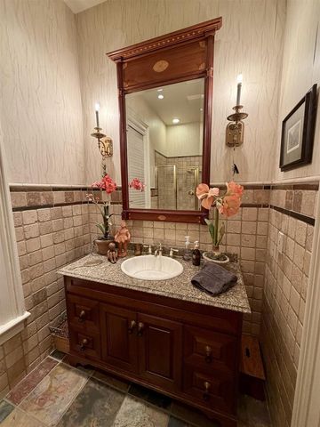 612 Saint Lawrence Avenue, Janesville, WI 53545