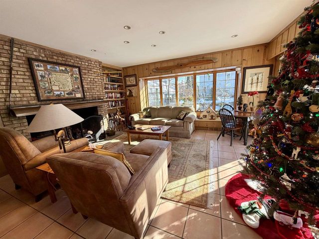 612 Saint Lawrence Avenue, Janesville, WI 53545