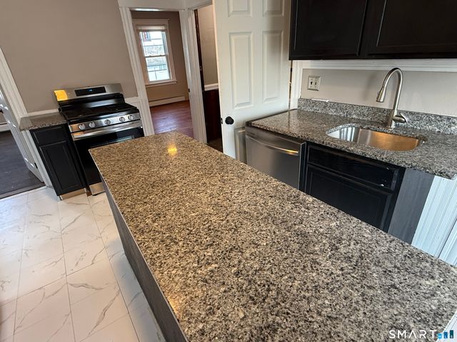 154 Daly Avenue 3, New Britain, CT 06051