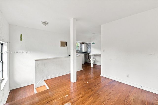 5680 Pine Tree Drive, Miami Beach, FL 33140
