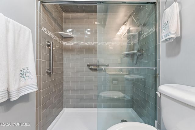 410 Jersey City Court, Lanoka Harbor, NJ 08734