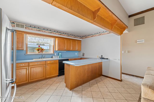 410 Jersey City Court, Lanoka Harbor, NJ 08734