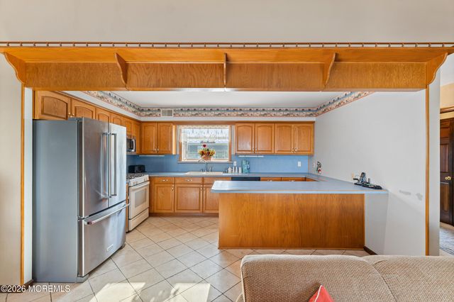 410 Jersey City Court, Lanoka Harbor, NJ 08734