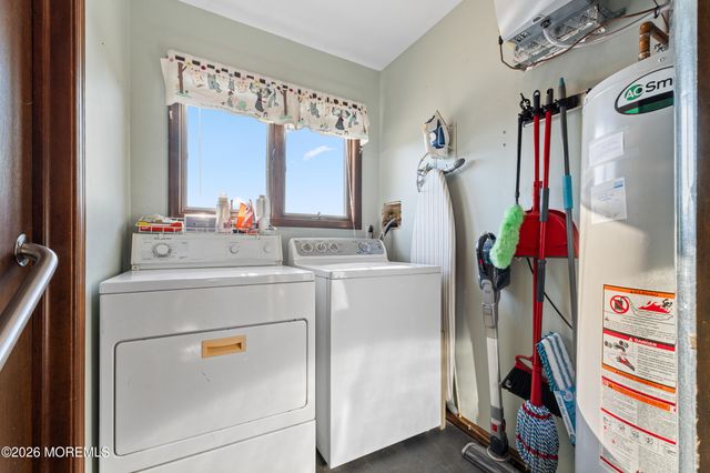 410 Jersey City Court, Lanoka Harbor, NJ 08734