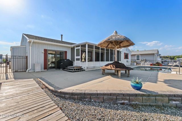 410 Jersey City Court, Lanoka Harbor, NJ 08734