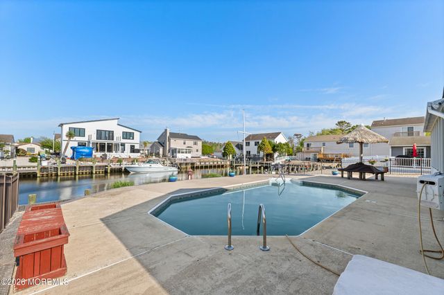 410 Jersey City Court, Lanoka Harbor, NJ 08734