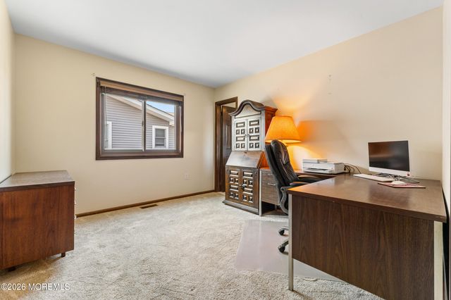 410 Jersey City Court, Lanoka Harbor, NJ 08734