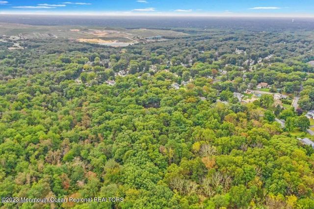 2557 Huckleberry Road, Manchester, NJ 08759