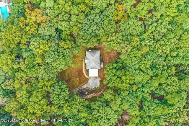 2557 Huckleberry Road, Manchester, NJ 08759