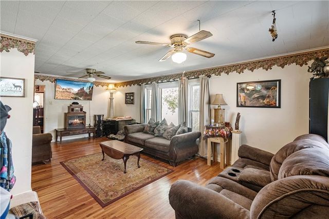 2201 N 10th Street, Independence, KS 67301