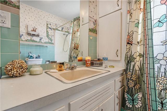 2201 N 10th Street, Independence, KS 67301