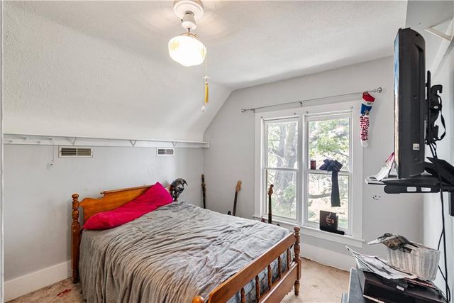 2201 N 10th Street, Independence, KS 67301