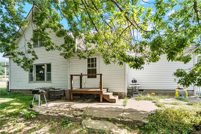 2201 N 10th Street, Independence, KS 67301