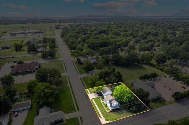 2201 N 10th Street, Independence, KS 67301