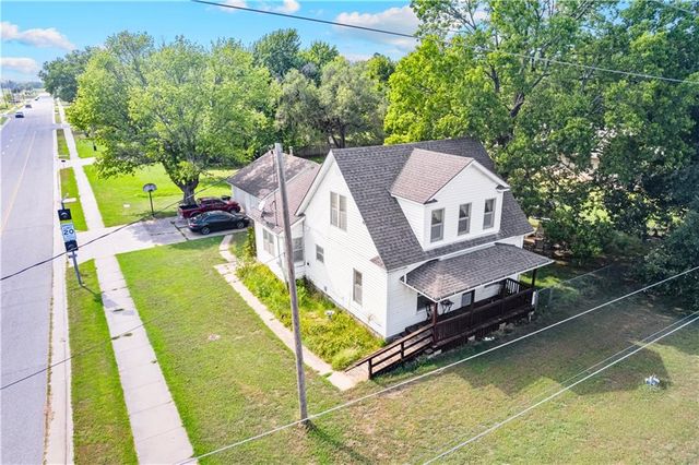 2201 N 10th Street, Independence, KS 67301