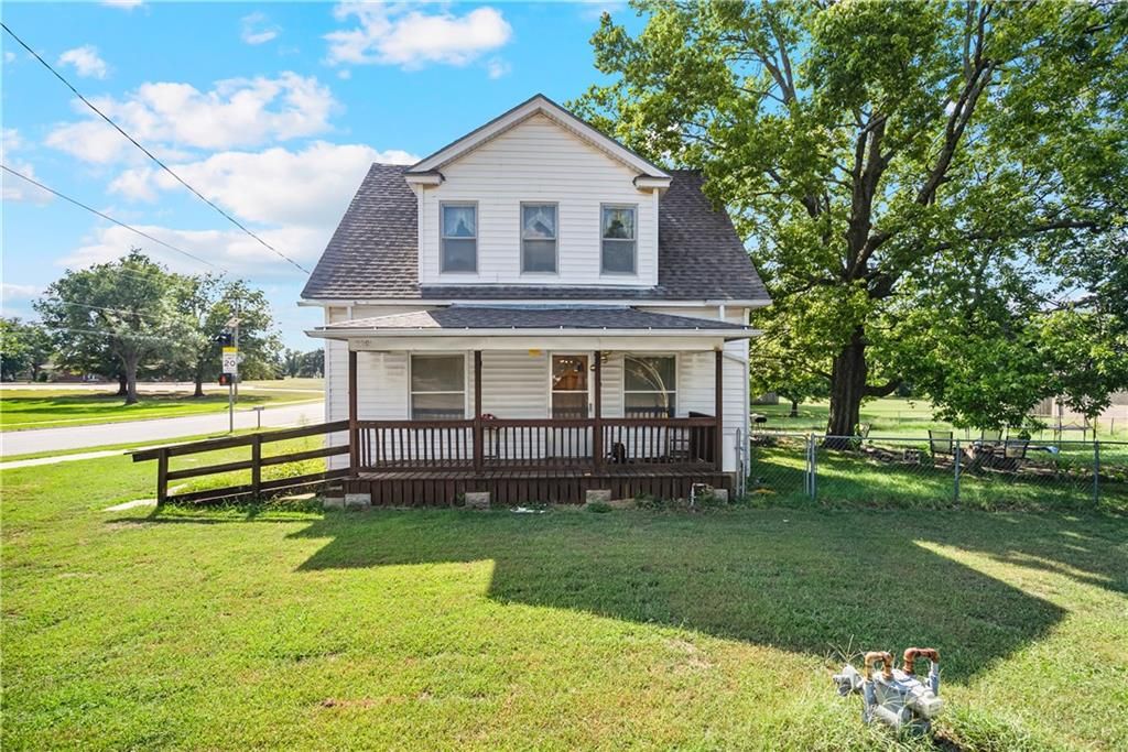 2201 N 10th Street, Independence, KS 67301