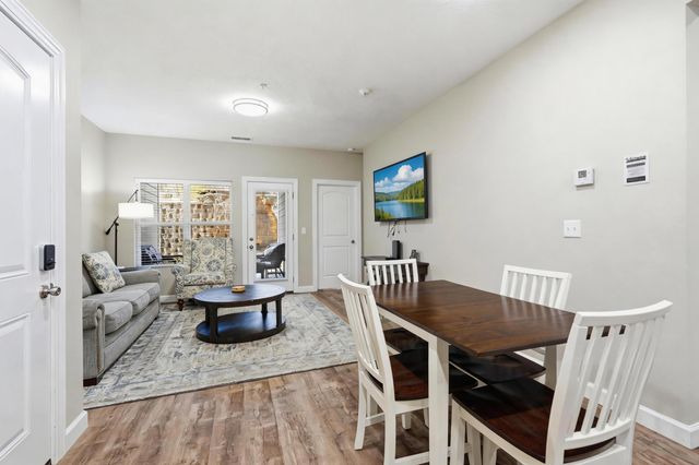 3003 North Vineyards Terrace 2, Branson, MO 65616