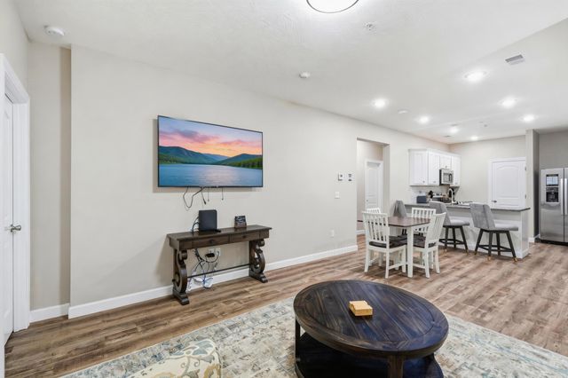 3003 North Vineyards Terrace 2, Branson, MO 65616