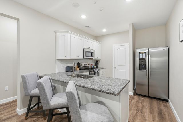 3003 North Vineyards Terrace 2, Branson, MO 65616