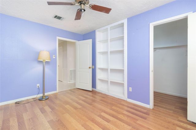 9211 Benning Drive, Houston, TX 77031