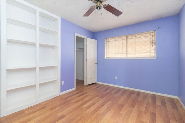 9211 Benning Drive, Houston, TX 77031