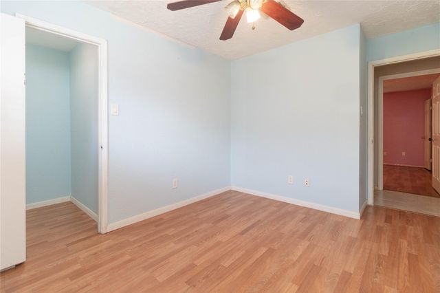 9211 Benning Drive, Houston, TX 77031