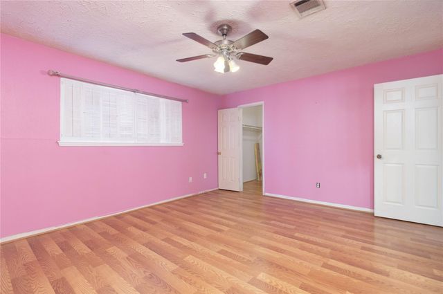 9211 Benning Drive, Houston, TX 77031